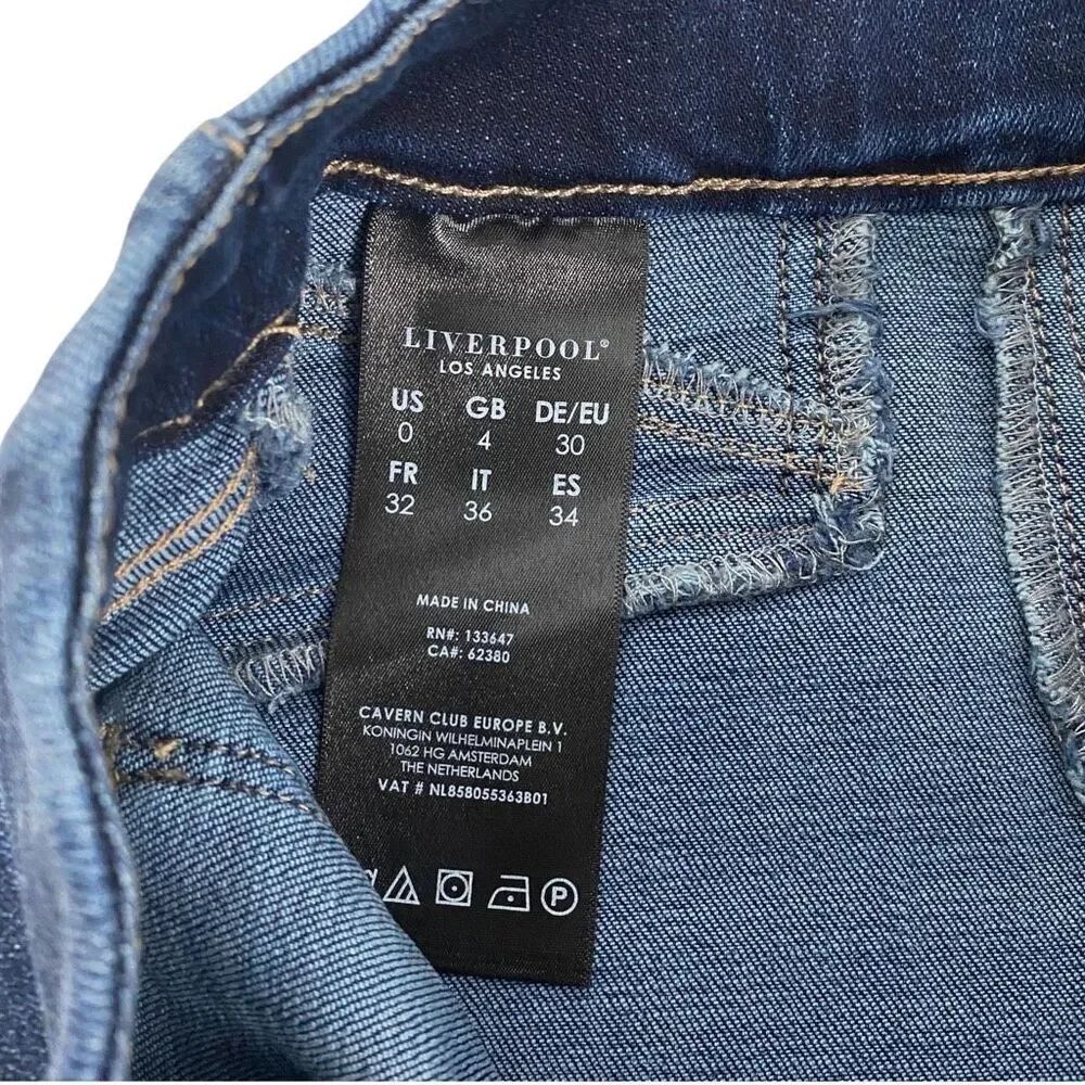 Liverpool Josette Cat Eye Pocket Pull On Denim Skirt with Frayed hem size 0/25